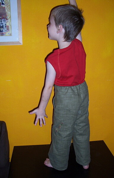 Coole Jungs Herbst Hose hinten