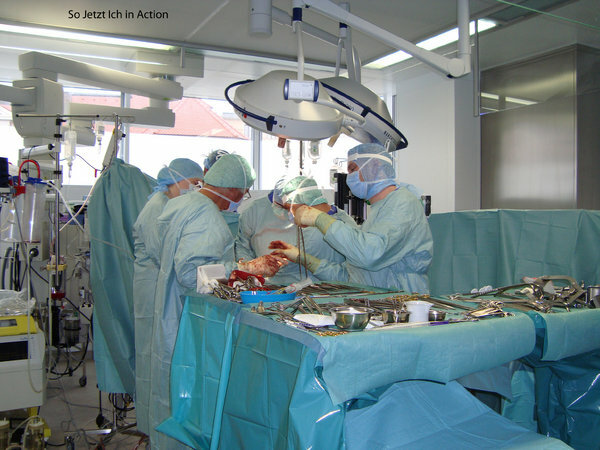 Ich bei der Arbeit im OP 3
Art der OP: Aneurysma des Aortenbogens und der aufsteigenden thorakalen Aorta