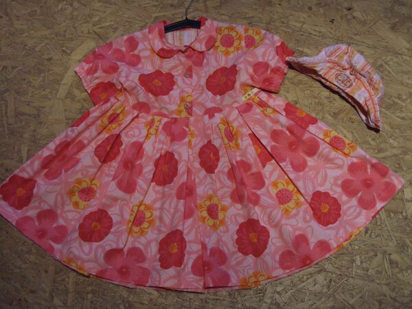 Kleid 2404 aus bizzkids 2003   Hut