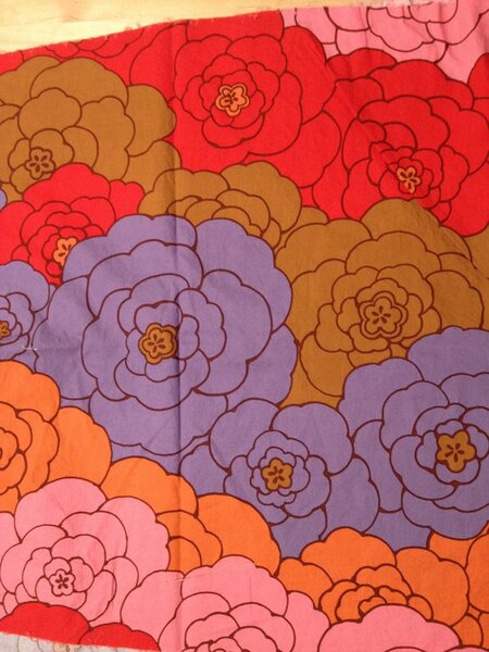 Alexander Henry Flowers
0,47x1,12=0,53m²