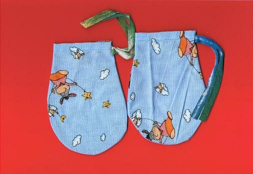 Kratzhandschuhe für kleine Fliegerträumer und Piloten