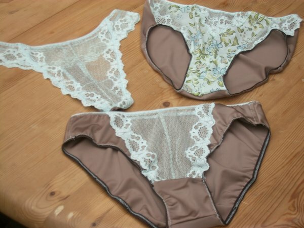 Unterhosen genäht nach Schnitten von sewy