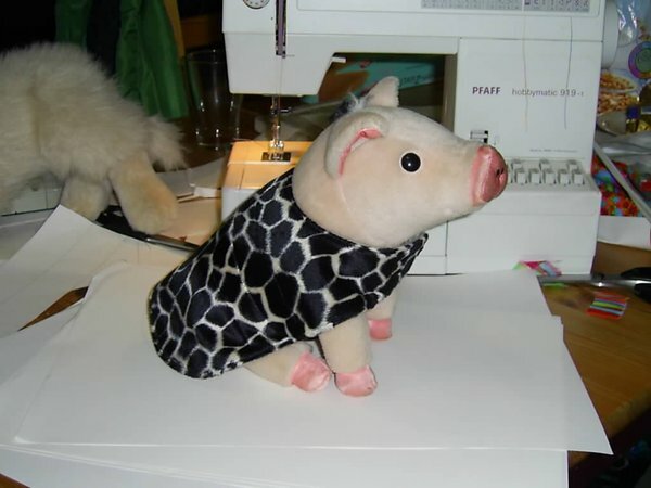 Giraffenschwein... neee, Hundedecke für einen Zwergspitz