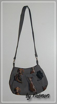 Buttercup bag aus einer Kissenhülle genäht.