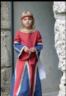 Mittelalterlich-angehauchtes Kleid