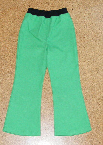 Oona, Länge 122, Weite 116
Grüner Jeans