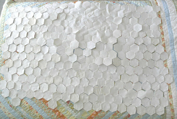 Kopie (1) von weiß hexagon