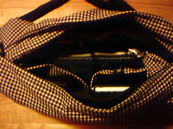 Innenansicht meiner ersten Tasche nach dem WIP von *Kadiri*