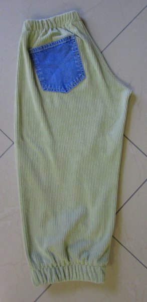 Knickerbocker aus einem alten Hausanzug von mir fürs Enkeltöchterchen.