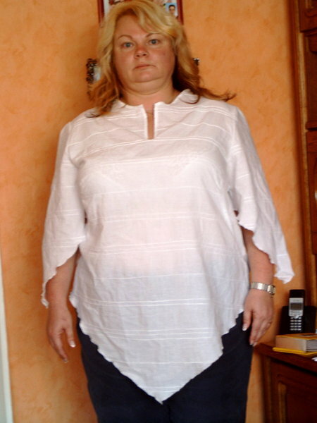 Zipfelbluse vorn (Schnitt Lena, Stoff -Stoffmarkt Potsdam)