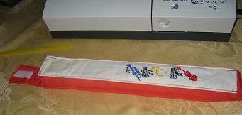 Flötenfuteral aus Baumwolle mit Stickerei ( Motiv war beim Kauf der Pfaff creative 2134 dabei), gefüttert und mit Klettverschluss