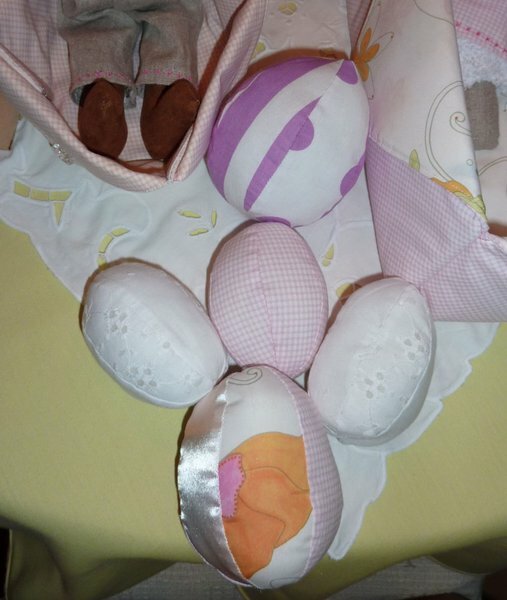 Tilda Ostern3 - große und kleine Tild-Eier