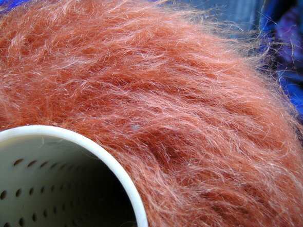 KidMohair Rehbraun

2 fädig gut zu versticken, gibt es schon eine Jacke davon, noch rund 3 kg. vorhanden