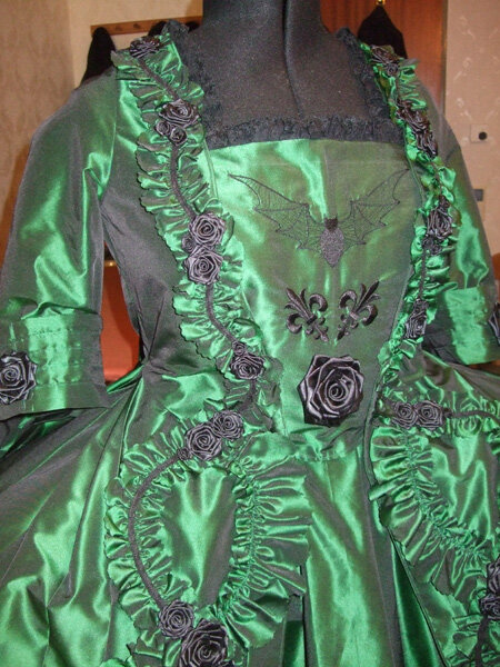 Kleid vorne ohne Schleifen