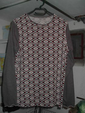 Nein, kein doppeltes Bild, nur das Shirt (FM Quiala) ein paar Größen kleiner für meine Tochter.
