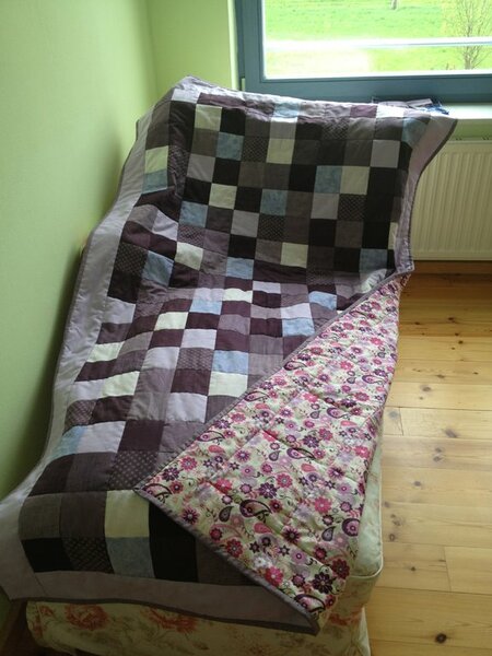 erster Versuch einer Patchworkdecke