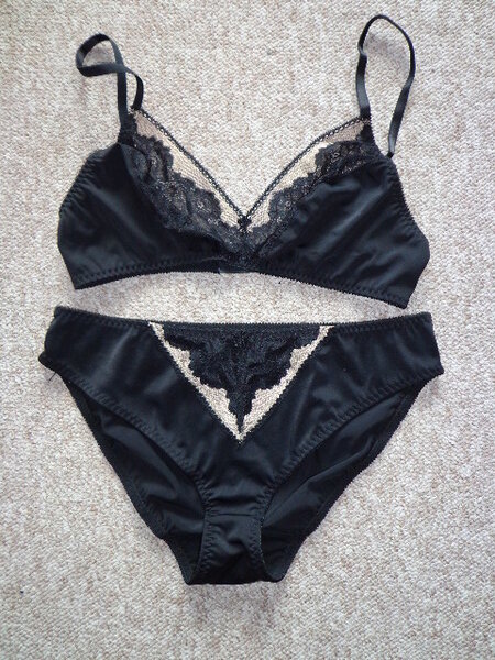 BH Kwik Sew 2375, Slip Bianca von Elingeria.