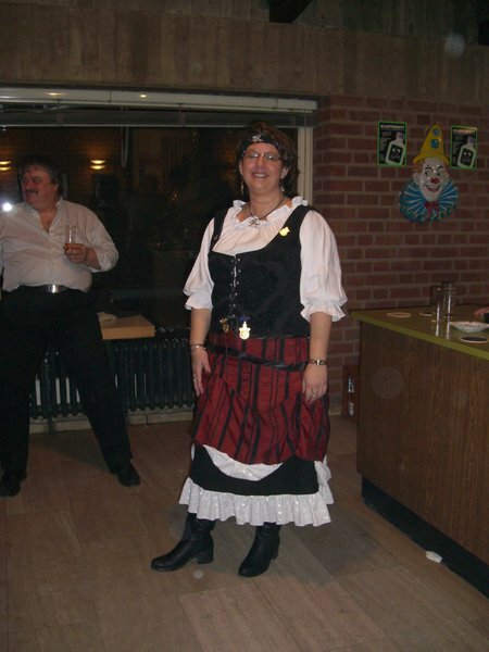mein Piratenkostüm für unsere Sitzung 2009 
Weste und Rock creativ zusammengesetzt - mein Männe war mächtig stolz