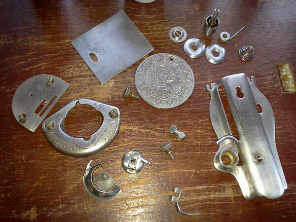 Tag 3: Von Hand polierte Metallteile