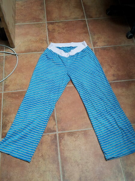 Hose Gr. XL von kwik sew
Schnitt Nummer 3443
