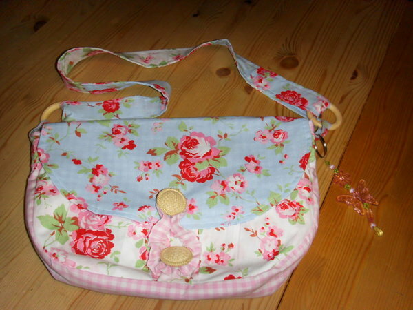 22./23.08. Tasche aus Rosali Stoff - ein Geburtstagsgeschenk für die Freundin meiner Tochter