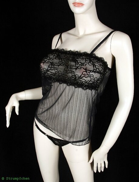 - Top "Lisa" (Schnitt von Sewy mit Änderungen)
- String Tanger "Angelica" (eigener Entwurf)