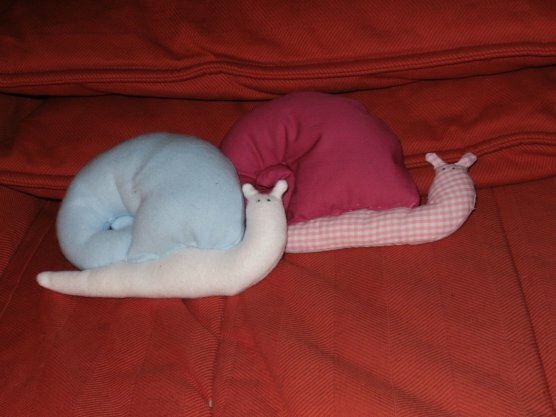 Tilda- schnecke

erste Versuche - leider steht sie nicht selbstständig :(
