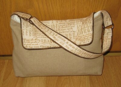 Beige_Tasche
