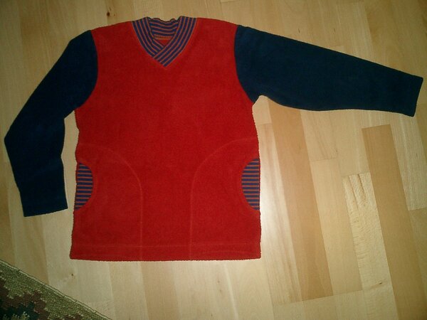 Pulli aus Baumwollfleece und Streifenjersey
