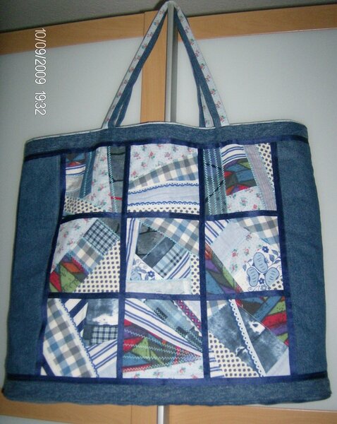 CrazyPatchwork-Tasche - 2009 fertiggestellt.
