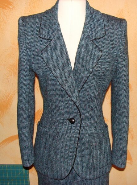 Vogue 7467 Shaeffer Blazer aus Harris Tweed