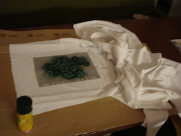 Hodie mit Stencil
