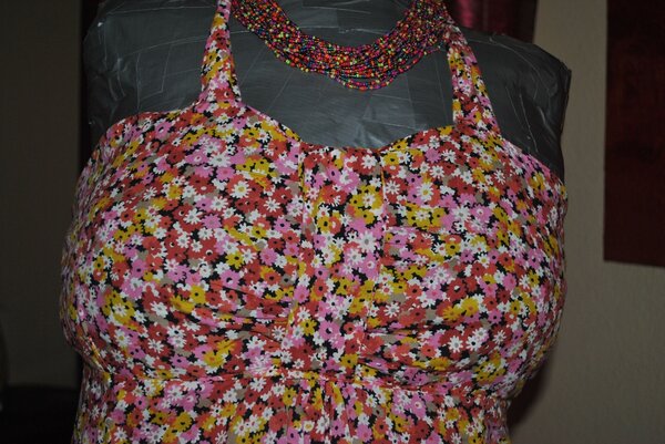 Sommerkleid im Detail