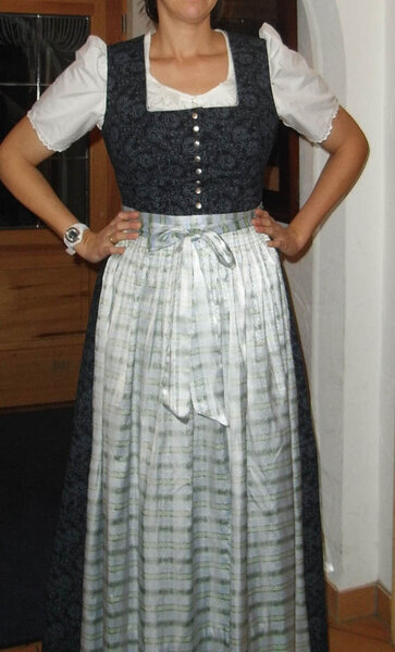 Dirndl ganz Edel