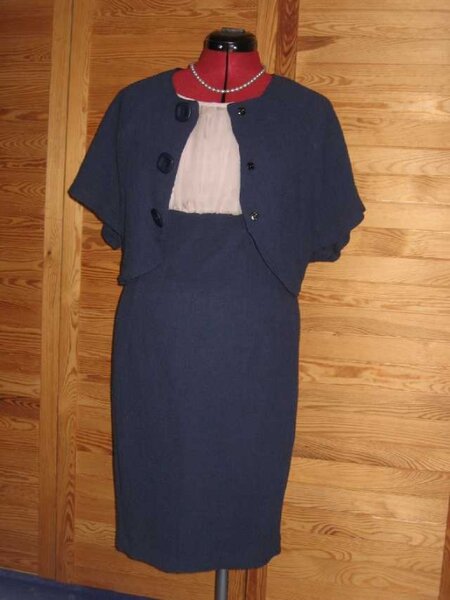 Etuikleid Burda 12/2008 Modell 130