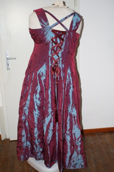 rotes Abendkleid 1