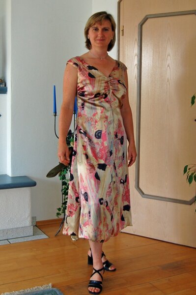 Kleid 123 Burda 5/2007 für Abiturfeier