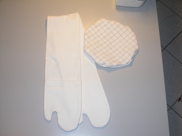 Schal mit eingearbeiteten Handschuhen,Mützchen