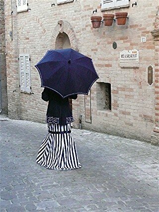 Schirm zum Kostüm