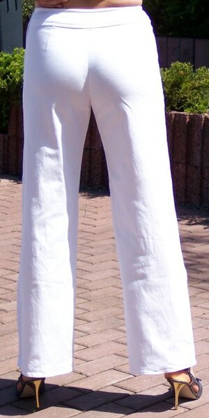 Hose 1 hinten