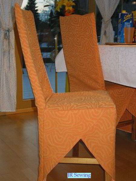 Neue Kleider für Stühle