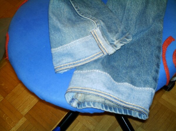 ausgefranste Jeans mit neuer Saumlösung