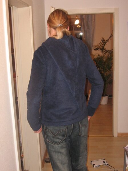 erste Fleece-Jacke hinten