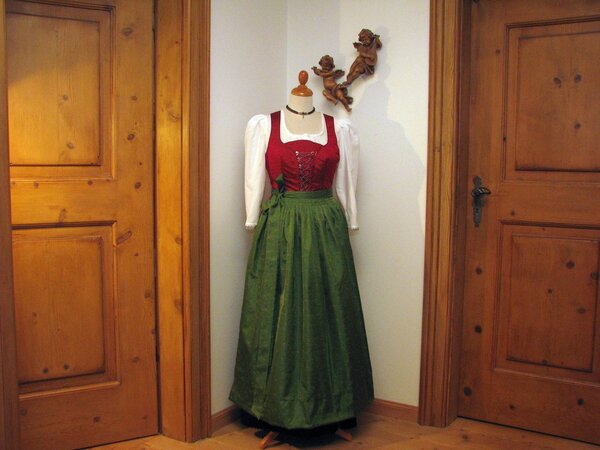 Brautdirndl