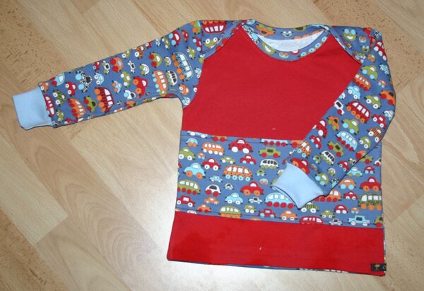 Baby-Shirt mit amerikanischem Ausschnitt