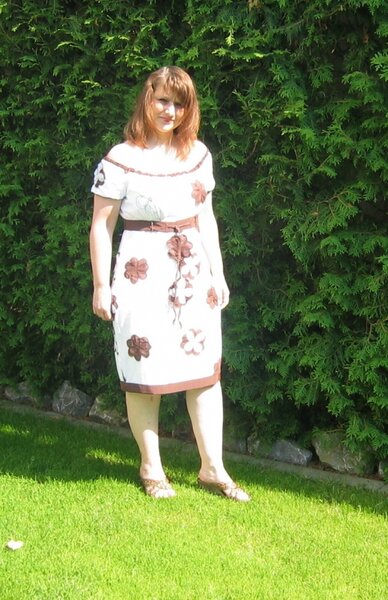 Flower-dress mit Inhalt, Burda 8071