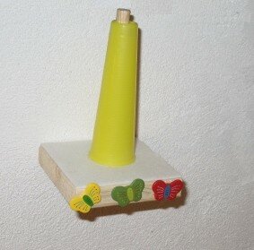Wandhalterung für grosse Garnrollen