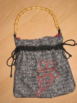 und noch eine Tasche mit Bambushenkel