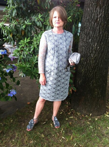Spitzenkleid Tragefoto