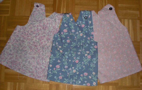 Kinderschürzenkleider